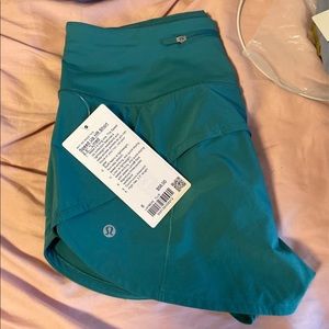 lululemon NWT Speed Up 2.5” Size 6 Teal Lagoon